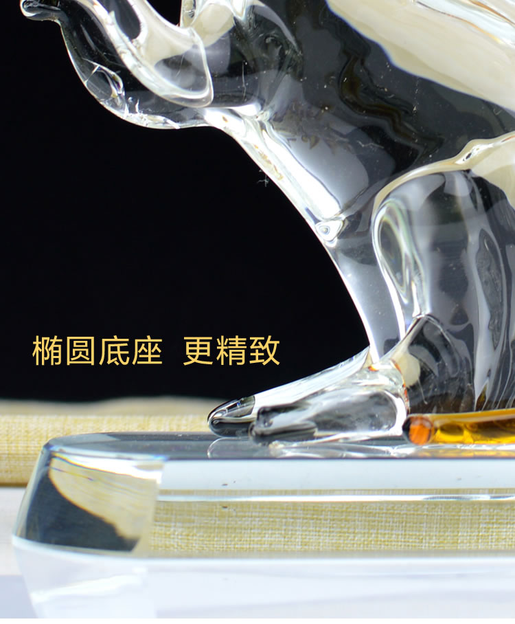 水晶小号彩色老鼠-带椭圆底座