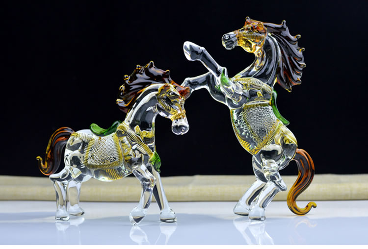 彩色鞍马-水晶马-马到成功-一马当先-走马上任